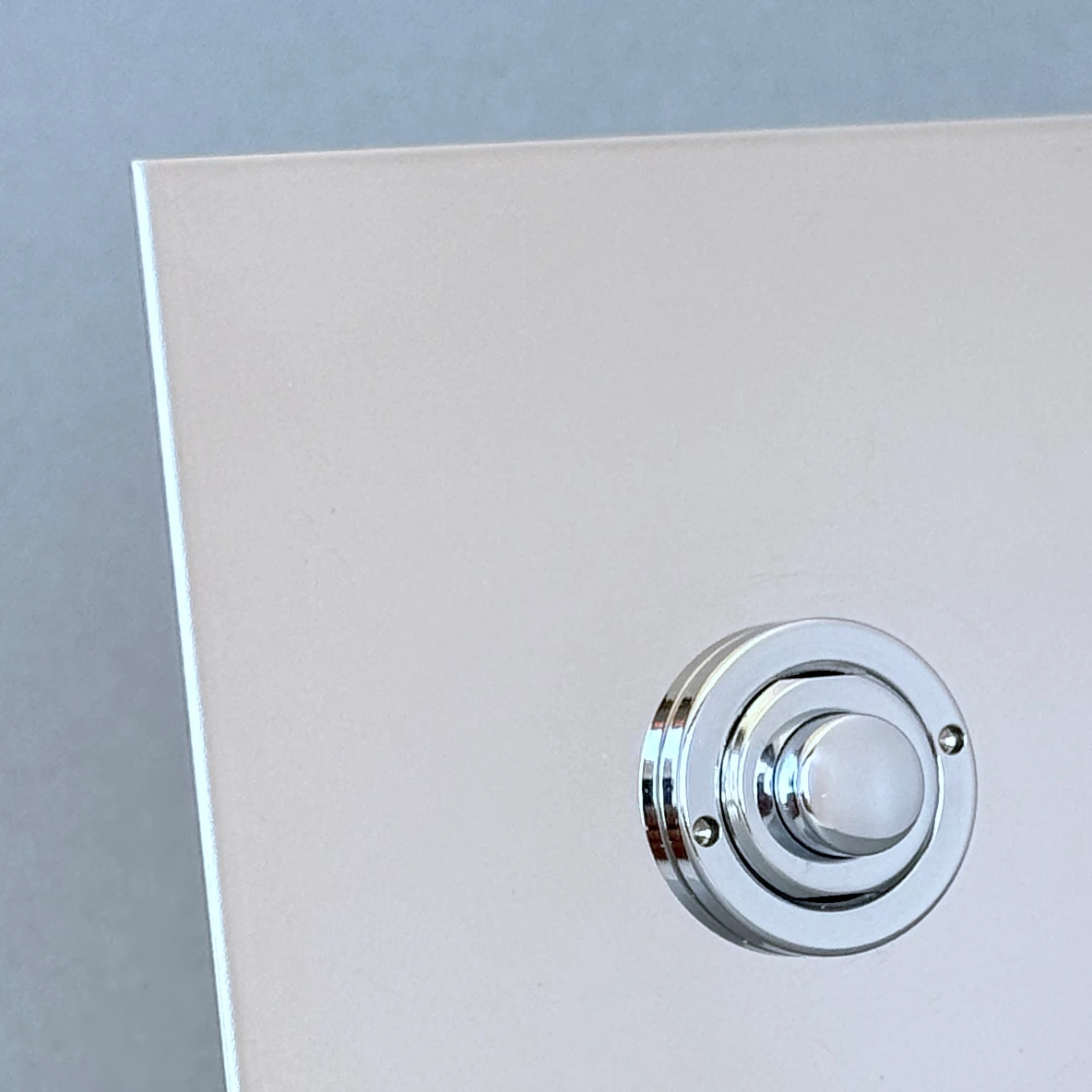 Finition en inox miroir